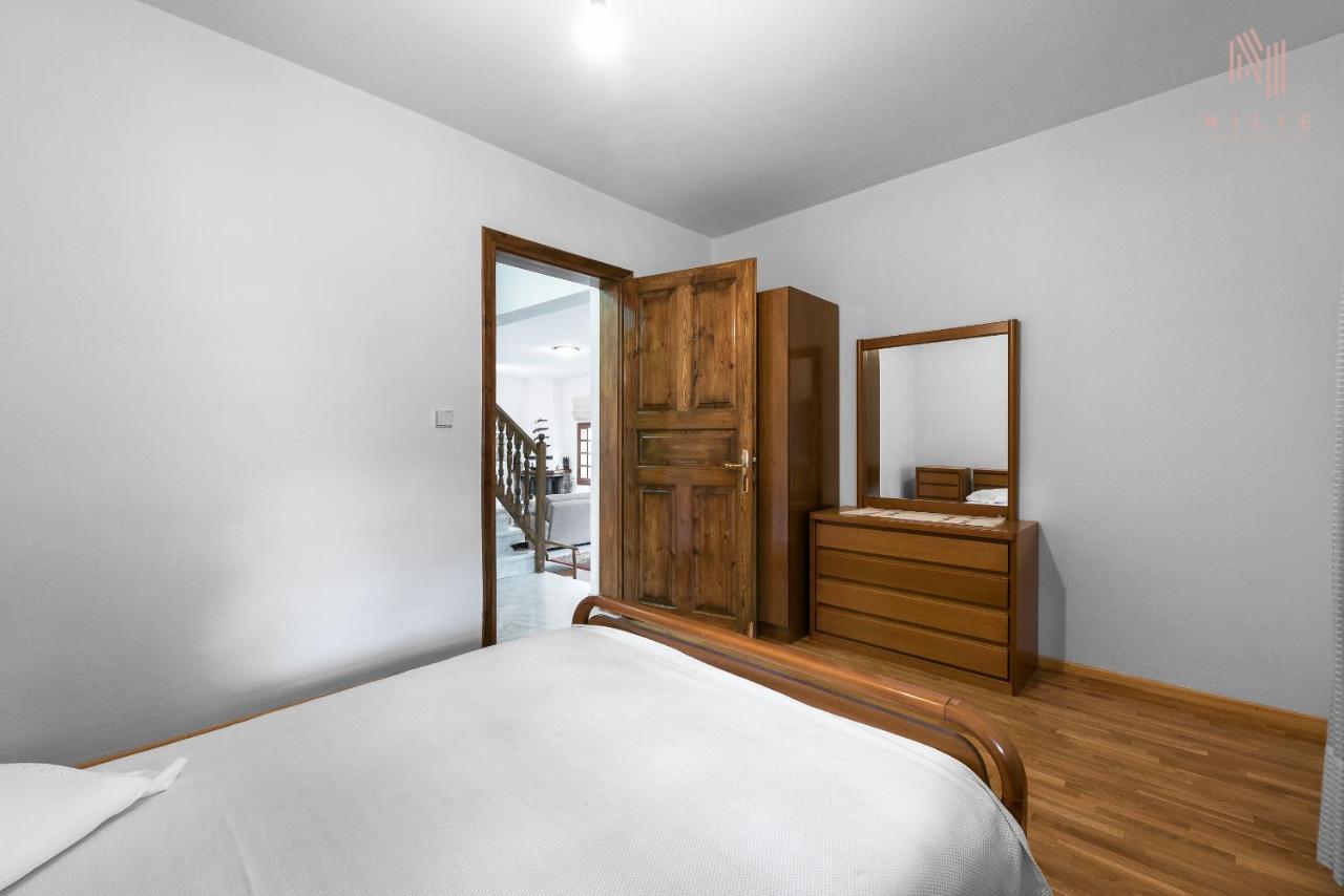 Classico, Nilie Hospitality Mgmt Foustani エクステリア 写真